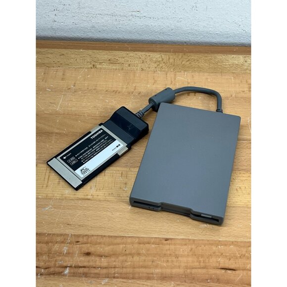 Toshiba PC Card Floppy Disk Drive Kit PA2612U Vintage Laptop Computer - Picture 5 of 9